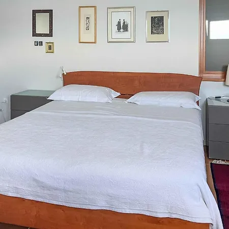 Holiday home Mirvami Lovran